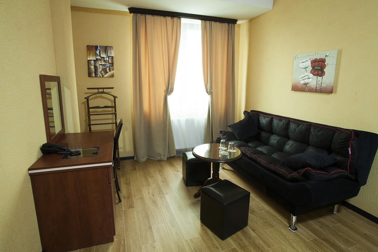 Lords Hotel Tbilisi Zewnętrze zdjęcie