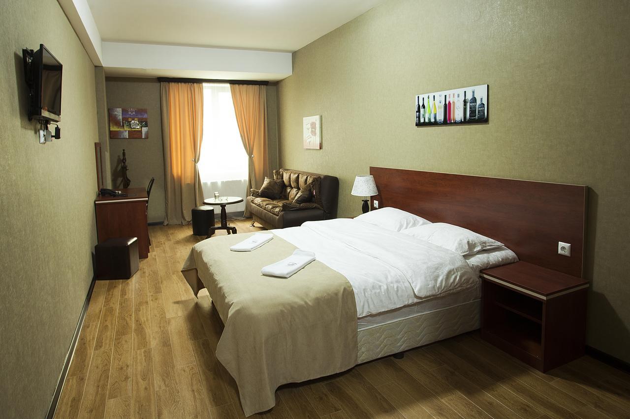 Lords Hotel Tbilisi Zewnętrze zdjęcie