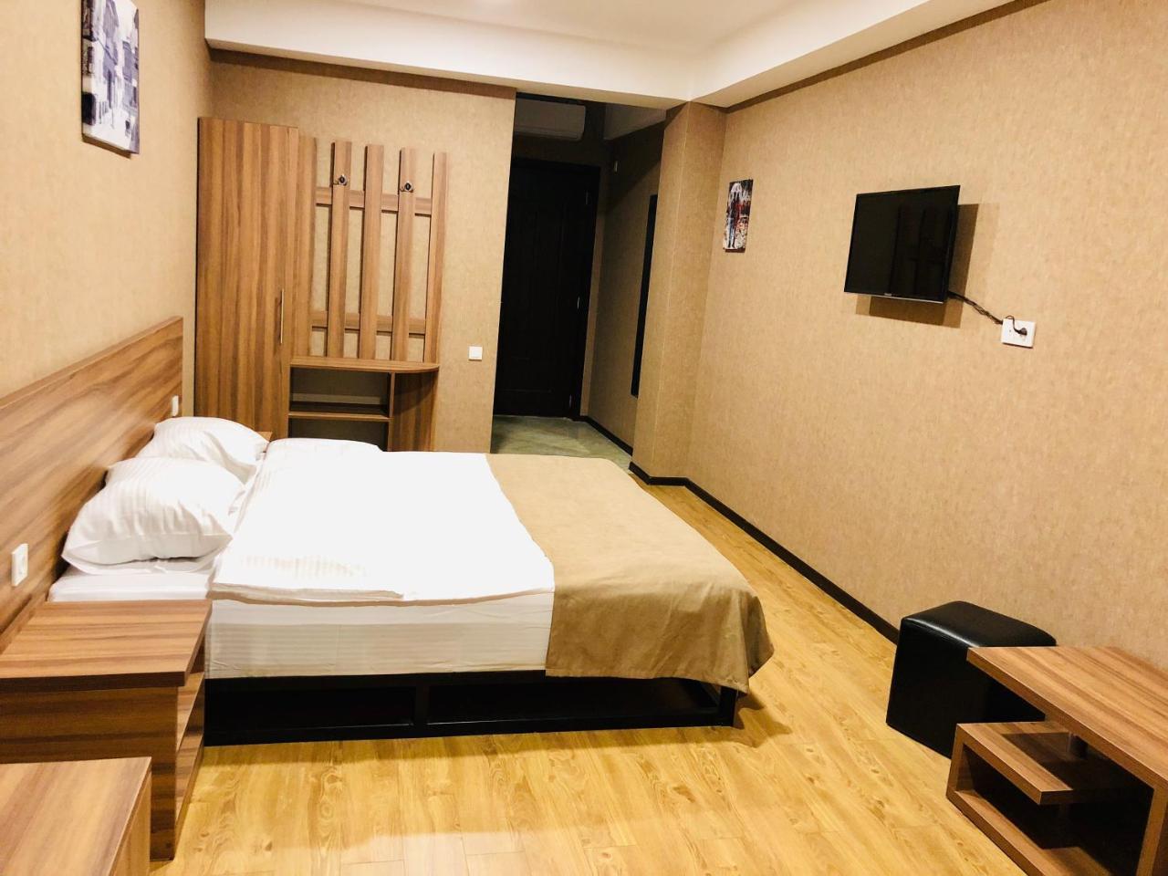 Lords Hotel Tbilisi Zewnętrze zdjęcie