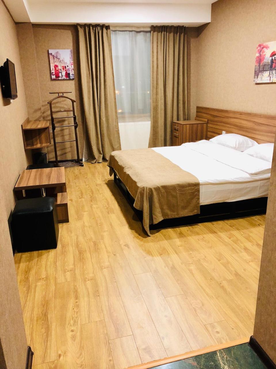 Lords Hotel Tbilisi Zewnętrze zdjęcie