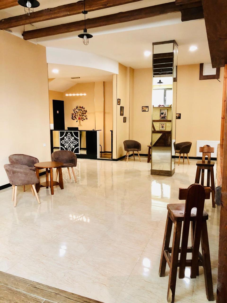 Lords Hotel Tbilisi Zewnętrze zdjęcie