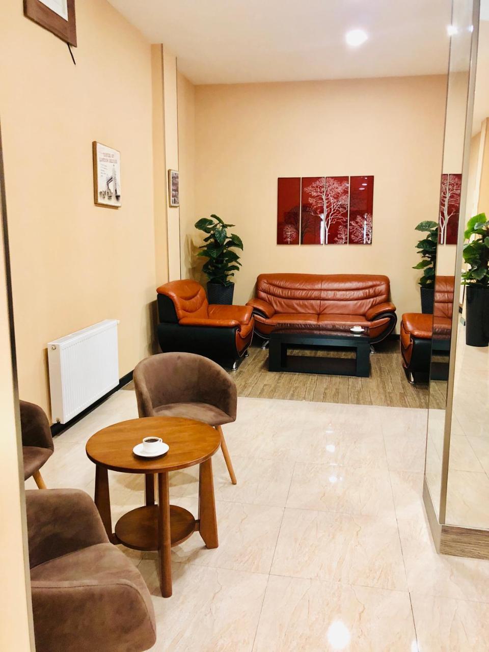 Lords Hotel Tbilisi Zewnętrze zdjęcie